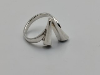 Piękny srebrny autorski damski pierścionek r.13 srebro 925 biżuteria