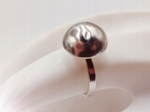 Piękny stary damski srebrny pierścionek KOPUŁKA r.16 VINTAGE biżuteria