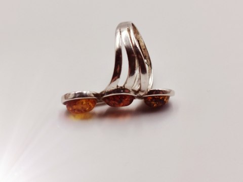 Piękny stary srebrny damski pierścionek BURSZTYN r.15 biżuteria VINTAGE
