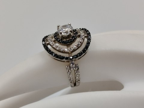 Piękny srebrny damski ażurowy pierścionek CYRKONIE r.15 srebro biżuteria