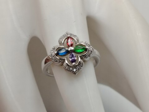 Piękny srebrny damski pierścionek CYRKONIE r.11 srebro 925 biżuteria