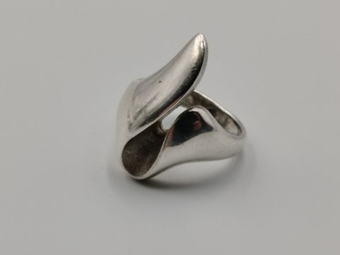 Stary ciekawy damski srebrny pierścionek r.13/14 srebro VINTAGE biżuteria