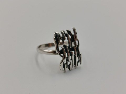 Stary srebrny ażurowy modernistyczny pierścionek r.17 biżuteria VINTAGE