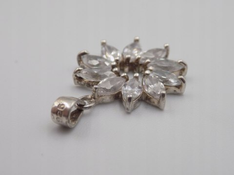 Piękny srebrny wisiorek/zawieszka KWIAT CYRKONIE srebro biżuteria VINTAGE