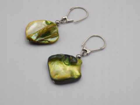 Stare srebrne kolczyki limonkowo-zielone, masa perłowa VINTAGE biżuteria