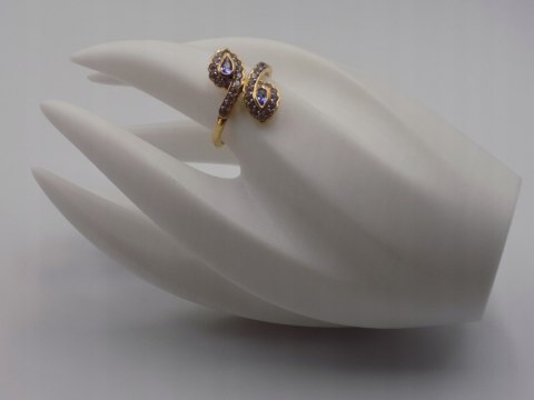 Piękny damski srebrny, pozłacany pierścionek CYRKONIE roz. 23 biżuteria