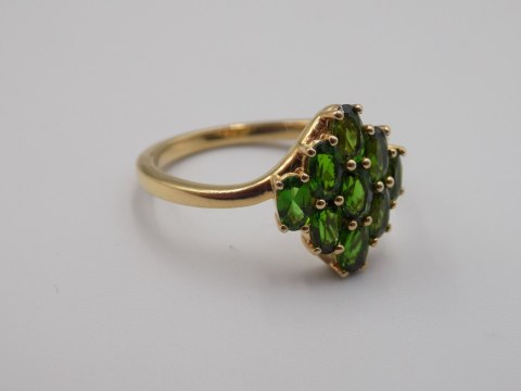 Piękny damski srebrny, pozłacany pierścionek - zielone cyrkonie - roz. 23