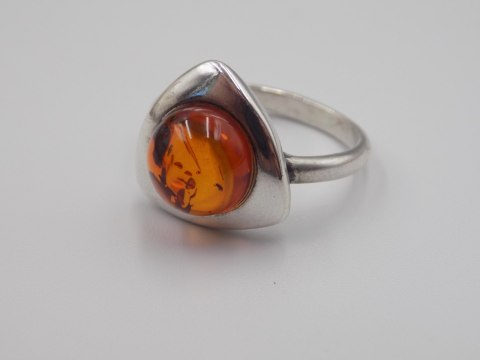 Piękny stary srebrny damski pierścionek BURSZTYN roz.19 biżuteria VINTAGE