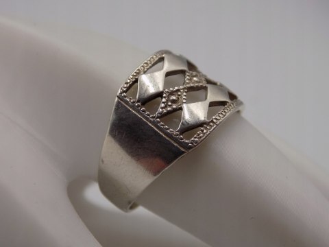 Stary damski srebrny ażurowy pierścionek roz. 19 srebro VINTAGE biżuteria