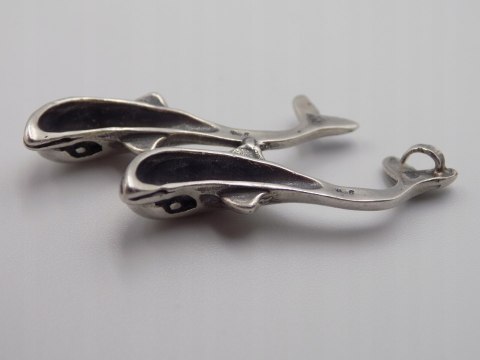 Stary srebrny damski wisiorek/zawieszka DELFINY srebro VINTAGE biżuteria