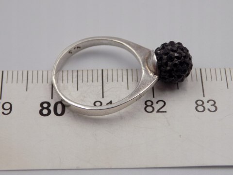 Stary srebrny pierścionek czarna KULA cyrkonie roz.12 biżuteria VINTAGE