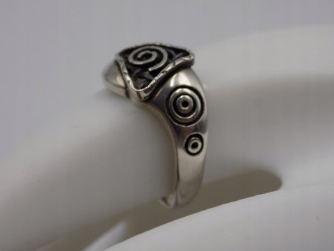 Autorski,stary,srebrny,damski pierścionek WZORKI roz. 21 srebro 925 VINTAGE