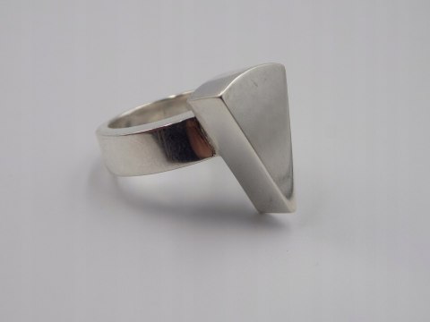 Stary, piękny, masywny srebrny pierścionek roz. 17 srebro VINTAGE biżuteria