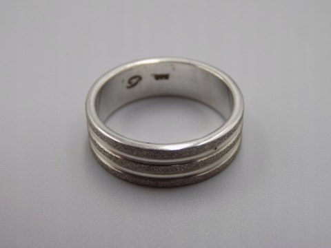 Stary, srebrny, damski, piękny pierścionek/obrączka roz. 9 srebro VINTAGE