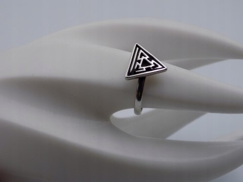 Stary, srebrny, damski pierścionek TRÓJKĄT roz. 16 srebro VINTAGE biżuteria