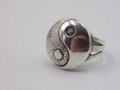 Stary, srebrny, damski pierścionek Yin Yang - roz. 10 srebro 925 VINTAGE