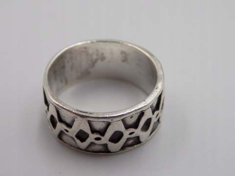 Stary srebrny piękny pierścionek obrączka WZOREK roz. 13/14 srebro VINTAGE