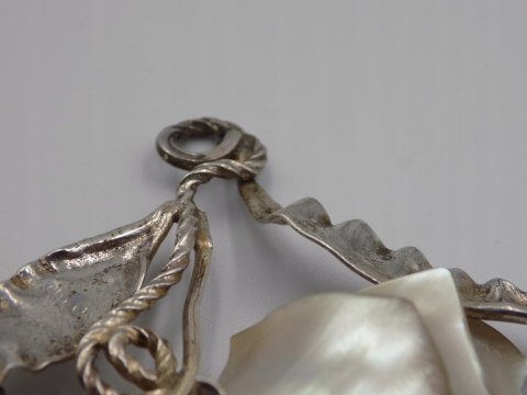 Piękna, stara, damska, duża, srebrna broszka RÓŻA-MASA PERŁOWA - srebro 925