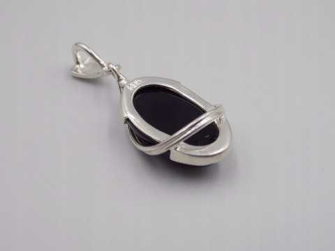 Piękny, damski, srebrny wisiorek / zawieszka ONYKS - srebro - biżuteria