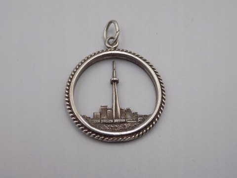Piękny, damski, srebrny wisiorek / zawieszka STERLING TORONTO SKYLINE