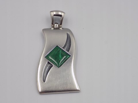 Piękny, damski srebrny wisiorek, zawieszka z malachitem - srebro 925