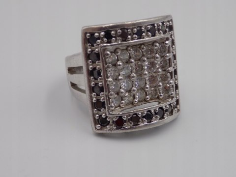 Piękny, duży, srebrny pierścionek z cyrkoniami - srebro 925 roz. 17
