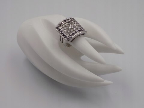 Piękny, duży, srebrny pierścionek z cyrkoniami - srebro 925 roz. 17