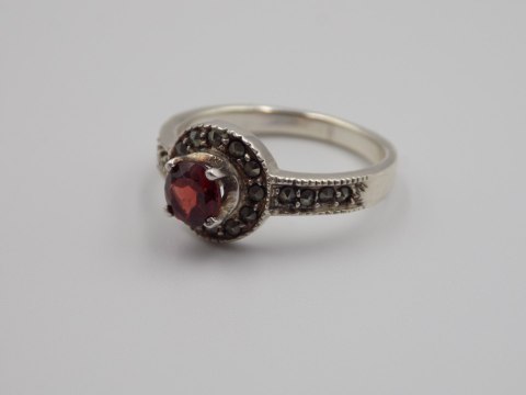 Piękny, srebrny, damski pierścionek MARKAZYTY + CYRKONIA roz. 14 /15 srebro