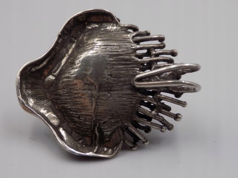 Piękny, stary, damski, srebrny wisiorek / zawieszka KORALOWIEC - srebro 925