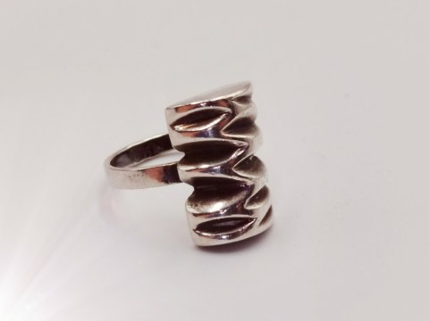 Piękny stary srebrny damski pierścionek "PIKOWANY" r.14 VINTAGE biżuteria